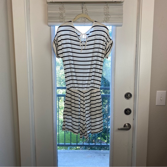 Zenana Premium Women’s Small Ivory-Black Stripes Summer Romper with Pockets - Picture 5 of 6